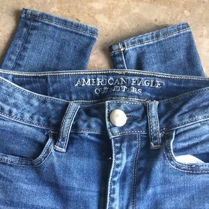 NWOT ✨ AE Outfitters Skinny Ripped Jeans ✨ super stretch